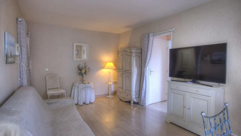Hotel Lutetia Cannes 2*,  Francia