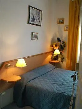 Hotel Lutetia Cannes Francia